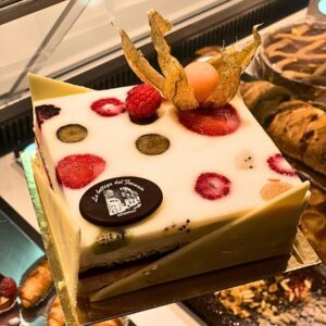 Torta allo yogurt e frutta